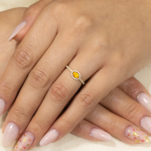 Anel Fianda Em Ouro Amarelo Com 1  Safira Amarela Oval 