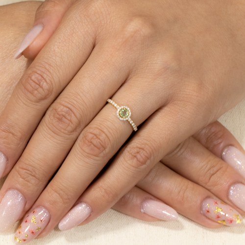 Anel Fianda Em Ouro Amarelo Com 1Safira Verde Redondo 