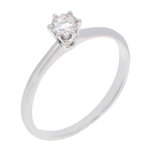 Anel Solitário Em Ouro Branco Com 1 Diamante Redondo 0.20ct 