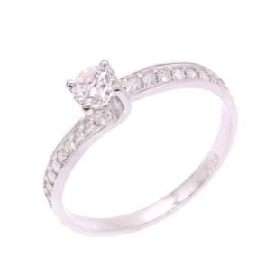 Anel Solitário Em Ouro Branco Com 1 Diamante Redondo 0.20ct E Com 18 Diamantes Redondo 0.14ct