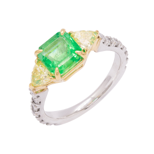 Anel La Dualité Em Ouro Branco  Com 2 Diamantes Fancys Yellows  Trilliant  0.66ct   E Com 1 Esmeralda Colômbia  Asscher 10
